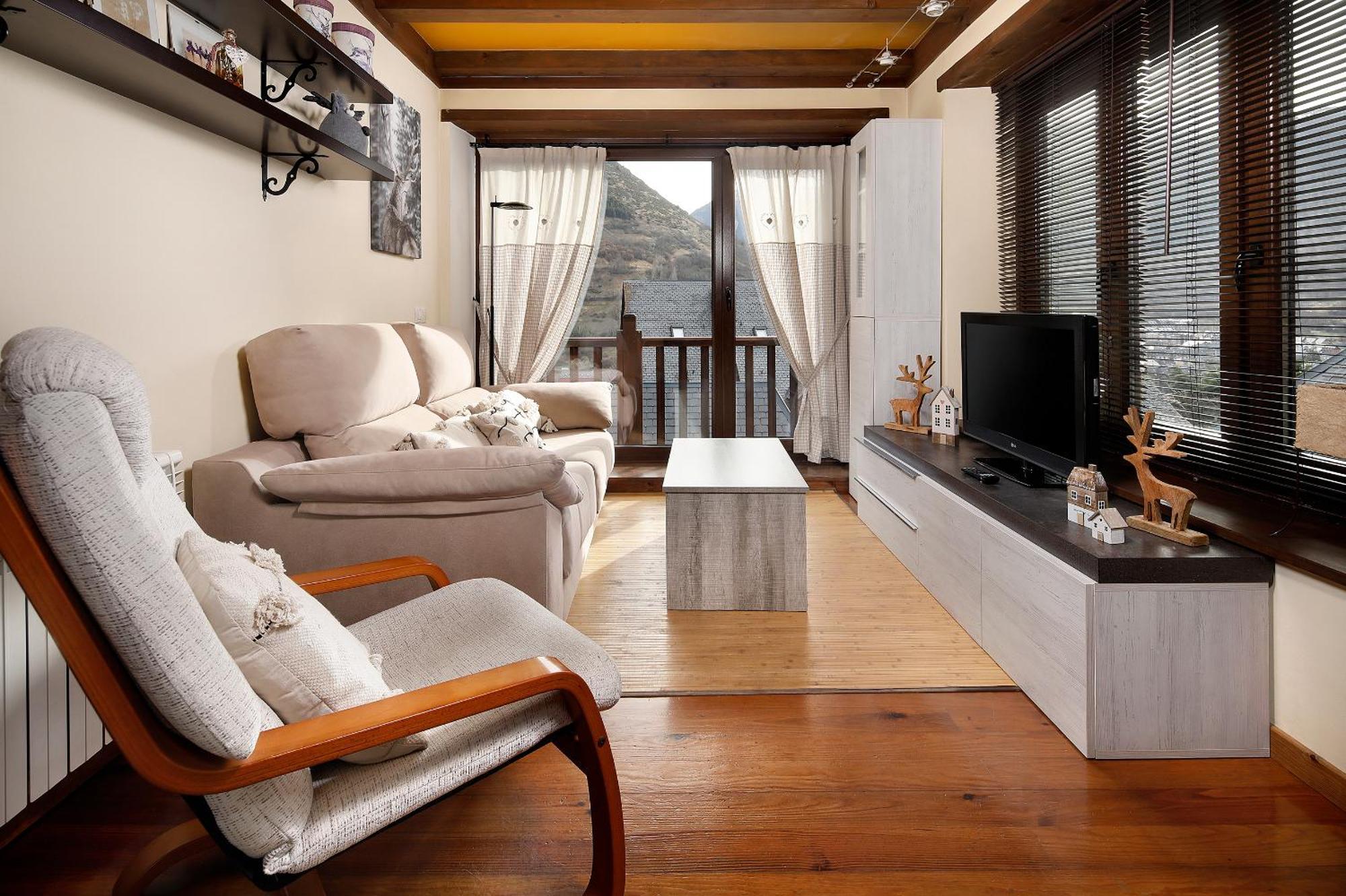Apartamento La Santeta De Aran Веля Екстериор снимка